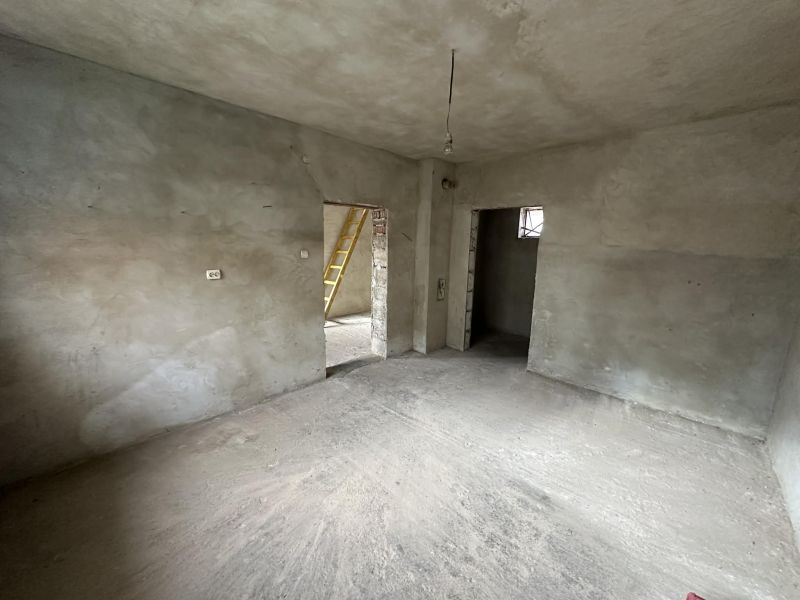 Proprietate rară de vânzare în Carei:  casă , situat pe strada Oborului 0% comision (13)