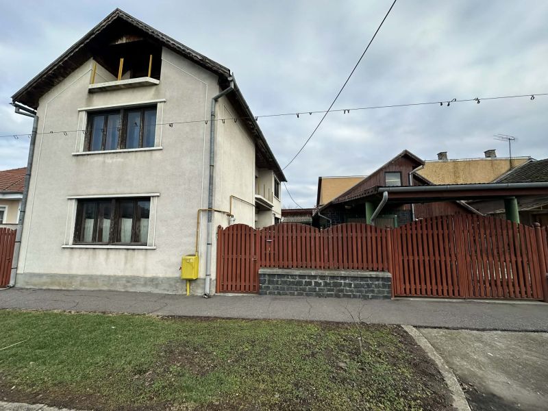Proprietate rară de vânzare în Carei:  casă , situat pe strada Oborului 0% comision (15)