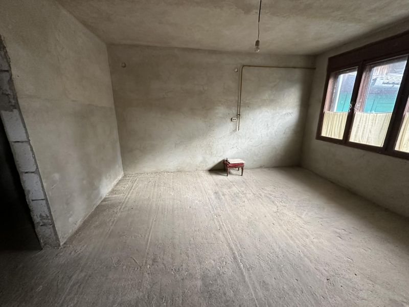 Proprietate rară de vânzare în Carei:  casă , situat pe strada Oborului 0% comision (7)