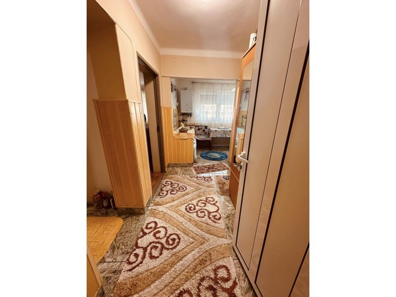 Agentia Value Bizz vă oferă spre vânzare o garsonieră spațioasă, situată în Carei MV1 (2)