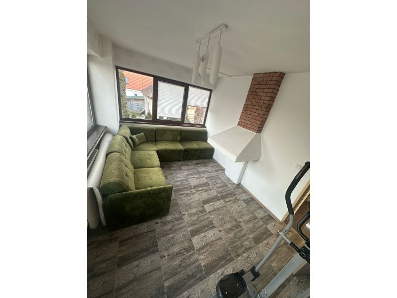 🏡 De vânzare - Casă cu 7 camere, complet renovată și modernizată, în Dorolt (7)